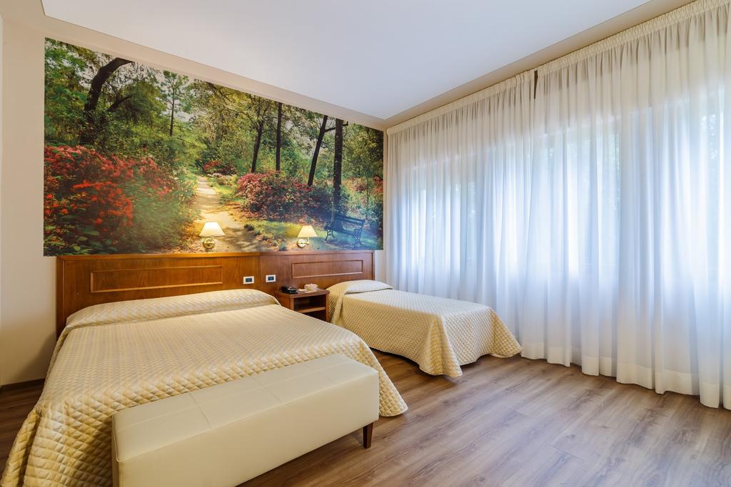 Hotel Villa Delle Rose Pescia Exterior foto